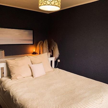 Comfortable Two-Room Apartment Riga Kültér fotó